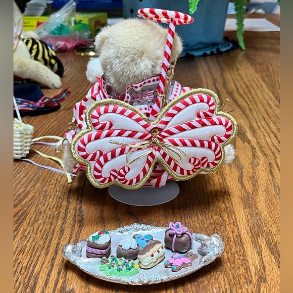 Candy Angel Muffy Vanderbear - Picture 2 of 2